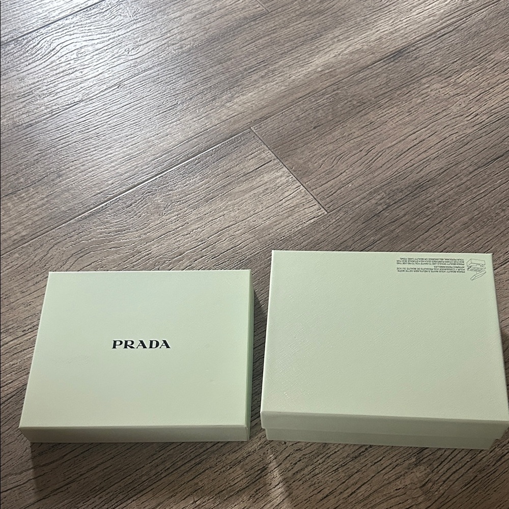 Prada Light Green Gift Box - Picture 5 of 11
